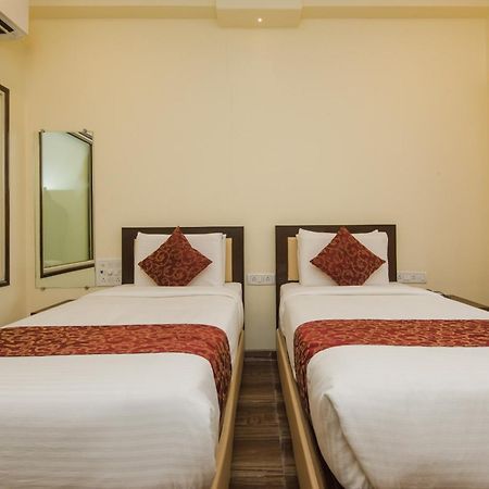 Super Hotel O Divine Residency Near Phoenix Marketcity Mumbai Bagian luar foto