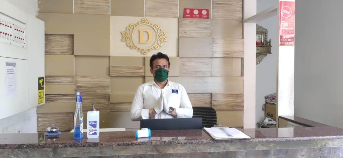 Super Hotel O Divine Residency Near Phoenix Marketcity Mumbai Bagian luar foto