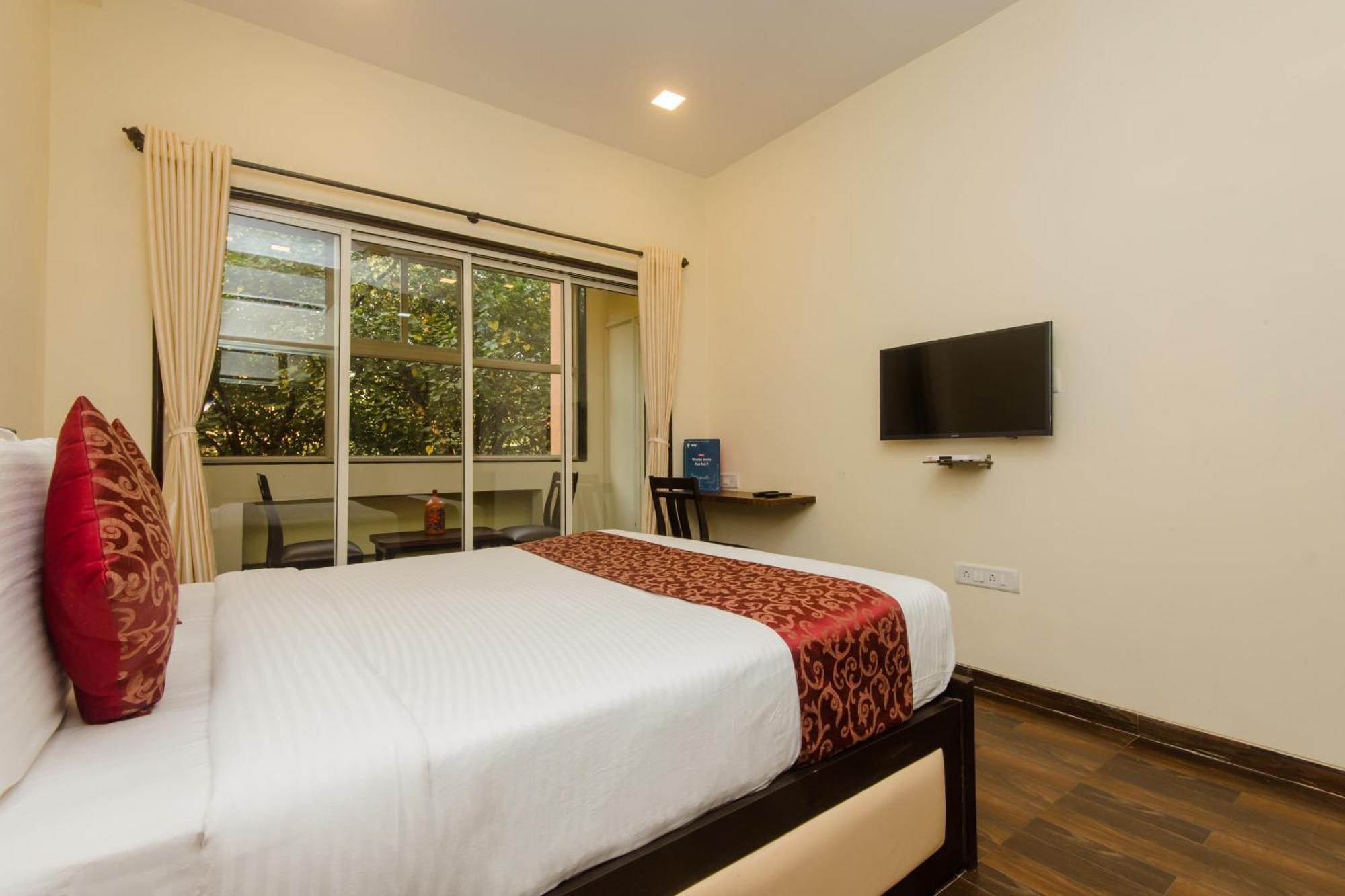 Super Hotel O Divine Residency Near Phoenix Marketcity Mumbai Bagian luar foto