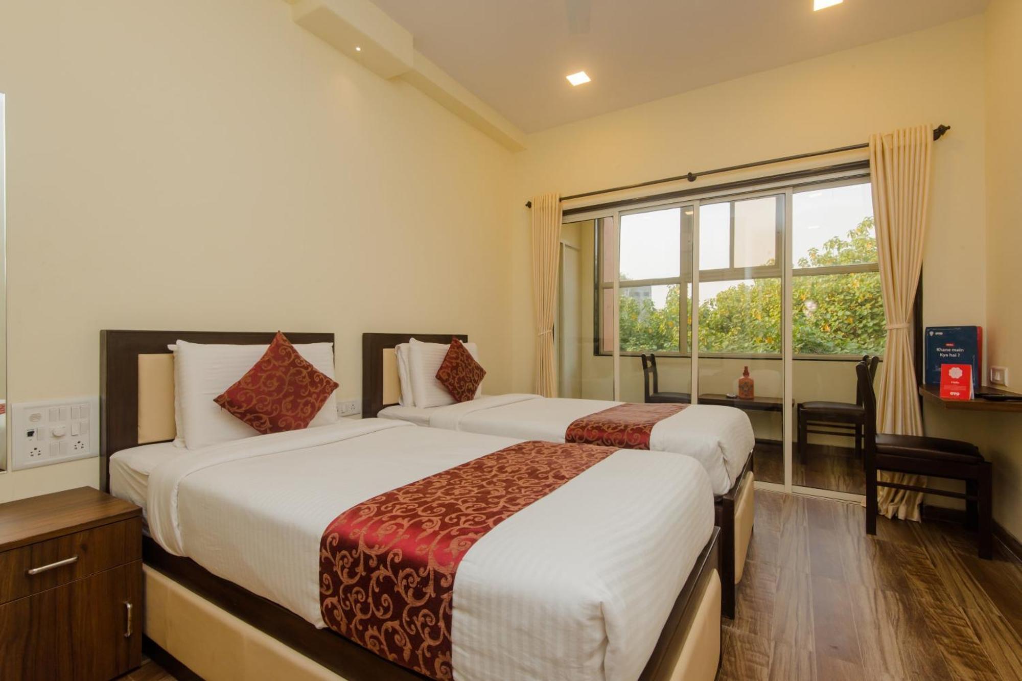 Super Hotel O Divine Residency Near Phoenix Marketcity Mumbai Bagian luar foto