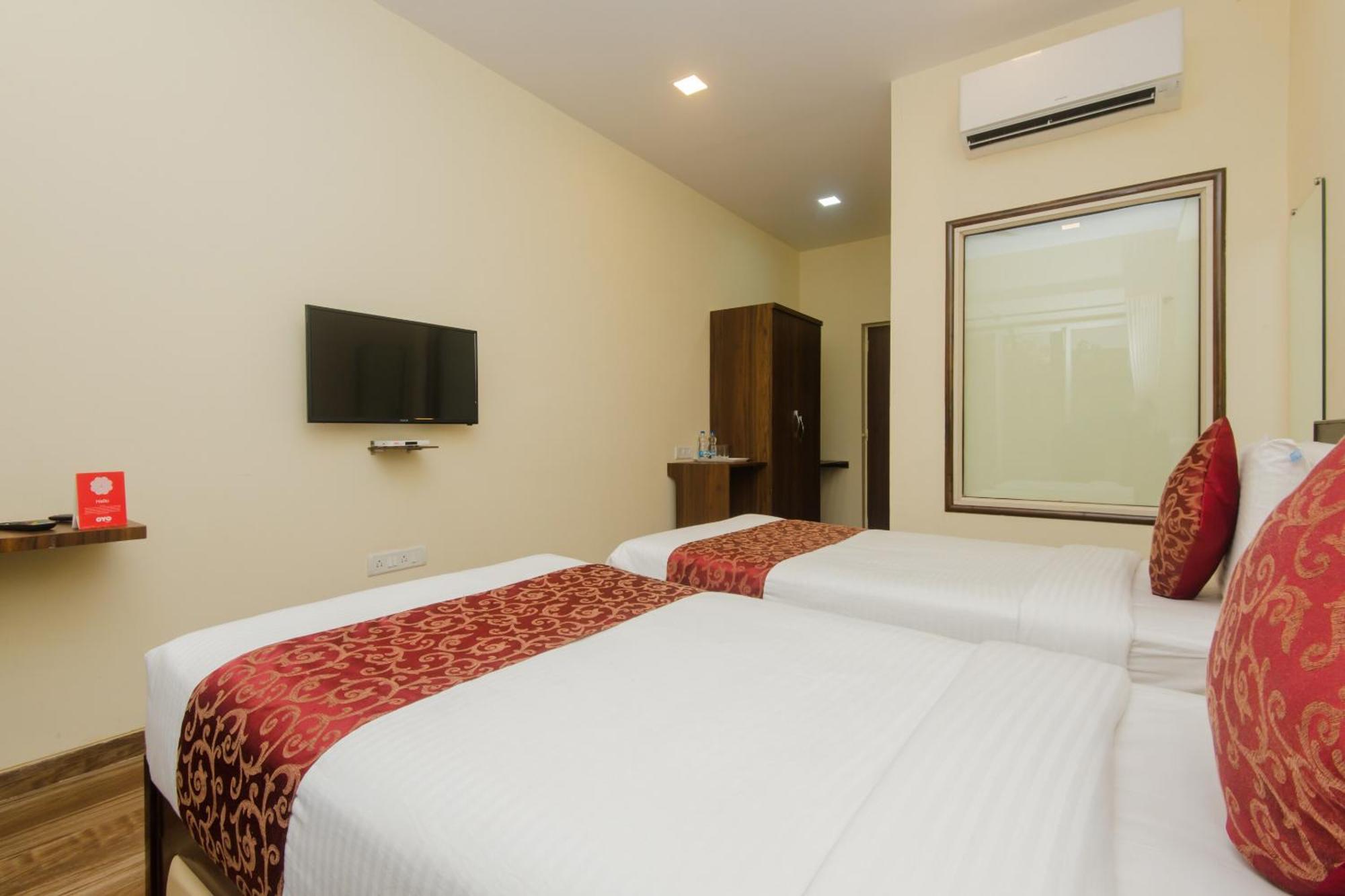 Super Hotel O Divine Residency Near Phoenix Marketcity Mumbai Bagian luar foto