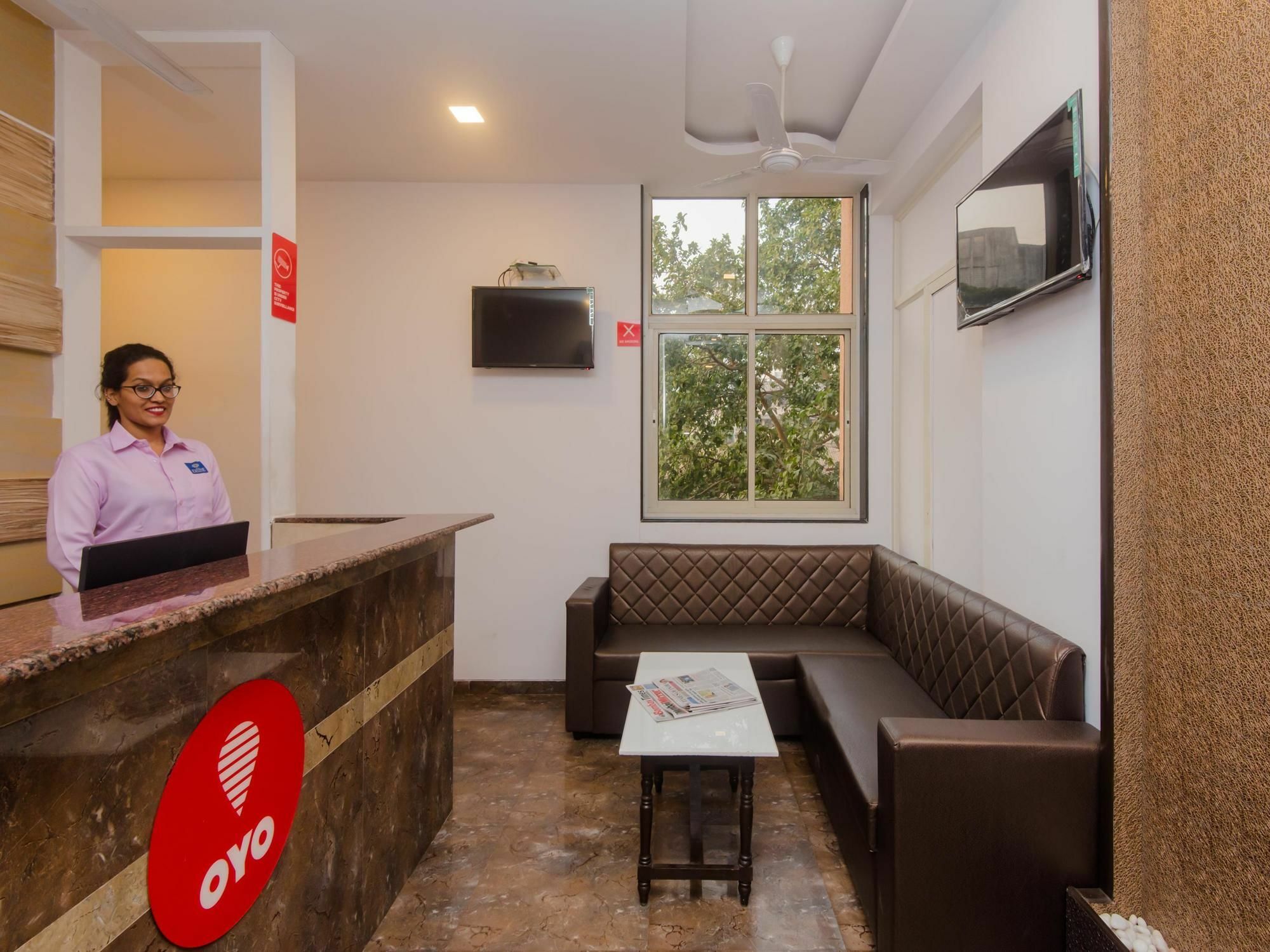 Super Hotel O Divine Residency Near Phoenix Marketcity Mumbai Bagian luar foto